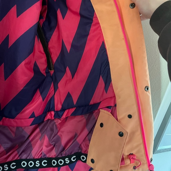OOSC CLOTHING RETRO STYLE SKI COAT CORAL & MINT WITH PINK ACCENTS - Picture 7 of 7
